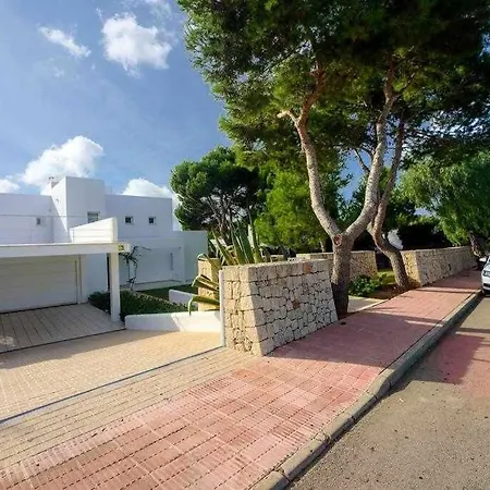 Casa Con Acceso Directo Al Mar Piscina Y Wifi Holiday home *